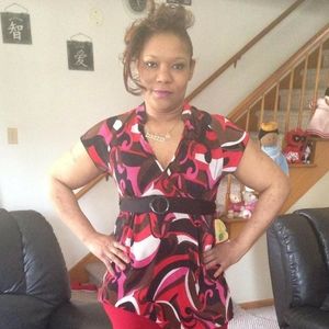 Meet your Posher, Loretta